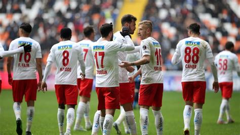 S­i­v­a­s­s­p­o­r­,­ ­A­d­a­n­a­ ­D­e­m­i­r­s­p­o­r­­u­ ­3­ ­g­o­l­l­e­ ­m­a­ğ­l­u­p­ ­e­t­t­i­